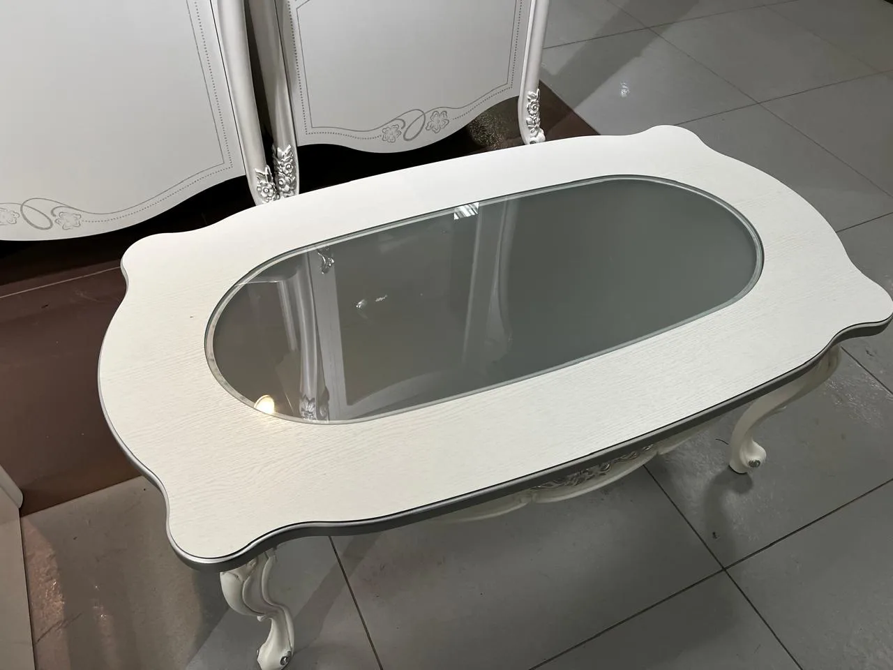 VIOLA BIANCO Столик журнальный