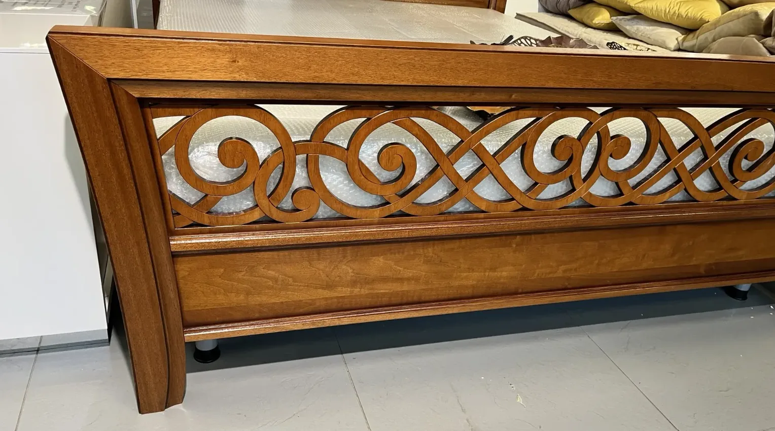 DECOR NOCE Кровать 160*200